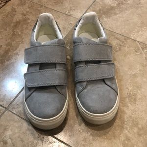 Girls Justice Velcro sneakers sz 2
